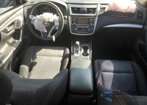 2017 Nissan Altima 2.5 from USA, damaged, VIN 1N4AL3AP5HC256143